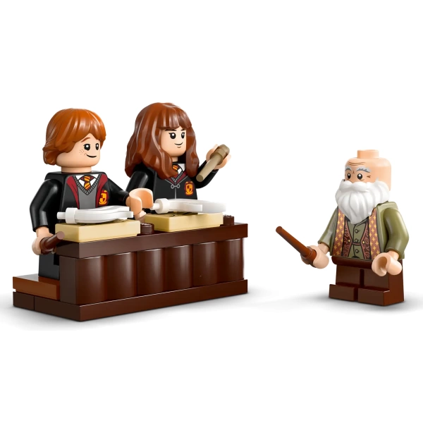 76442 LEGO Harry Potter: Kasteel Zweinstein Toverspreukenles