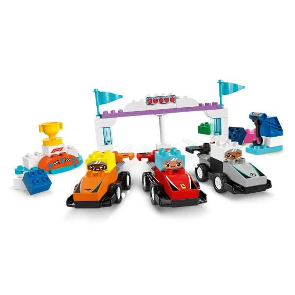 10445 LEGO DUPLO: F1 Team Racewagens en Coureurs