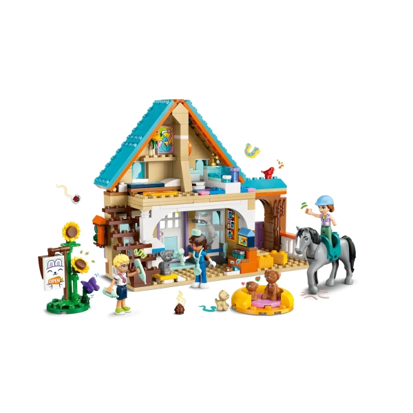 42651 LEGO Friends: Dierenkliniek voor Paarden en Huisdieren