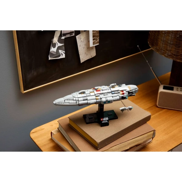 75405 LEGO Star Wars: Home One Starcruiser