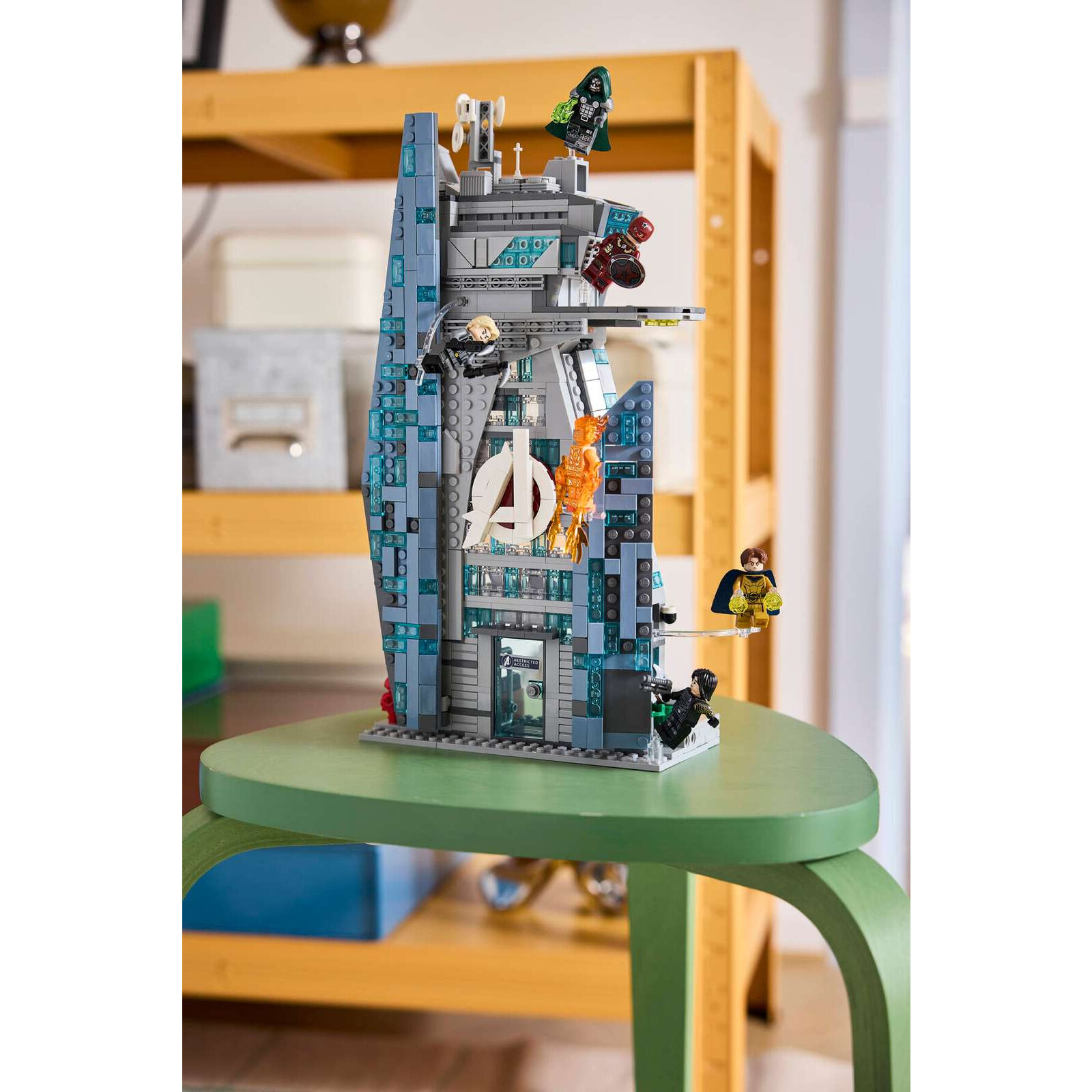76352 LEGO Avengers: Doomsday nieuwe Avengers toren - Afbeelding 6